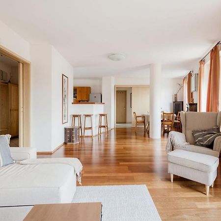 בודפשט Bright And Spacious Penthouse W/ Terrace & Parking מראה חיצוני תמונה