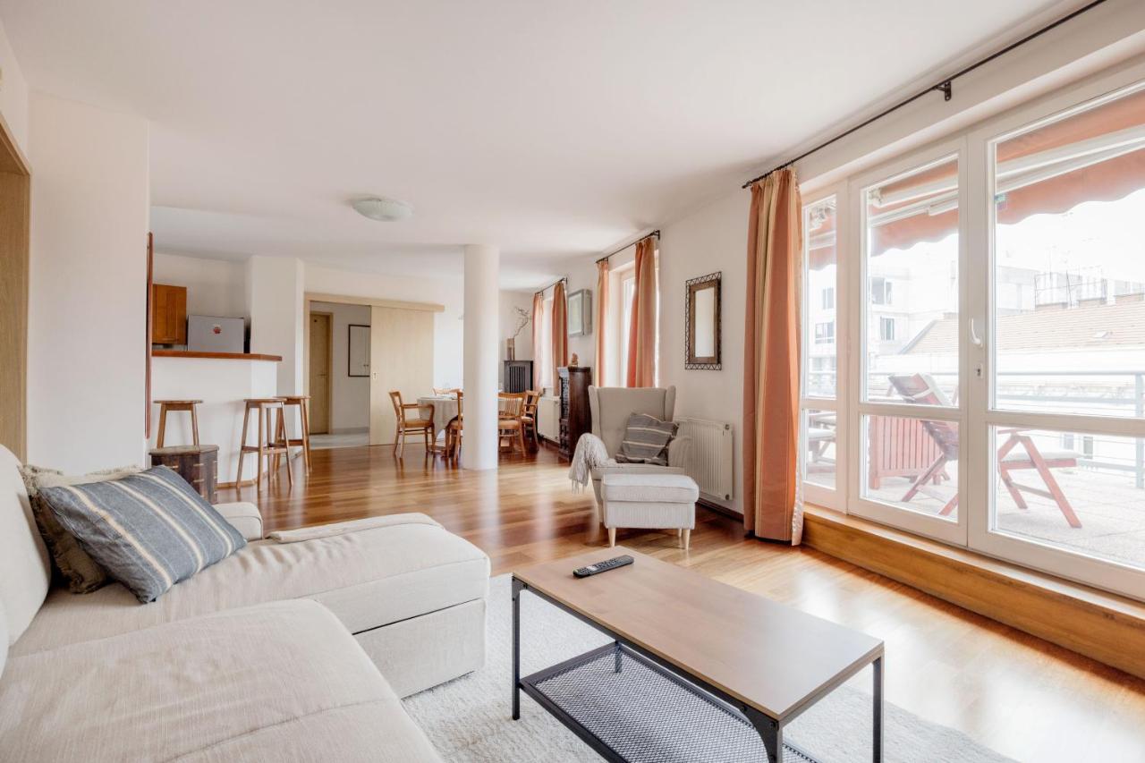בודפשט Bright And Spacious Penthouse W/ Terrace & Parking מראה חיצוני תמונה