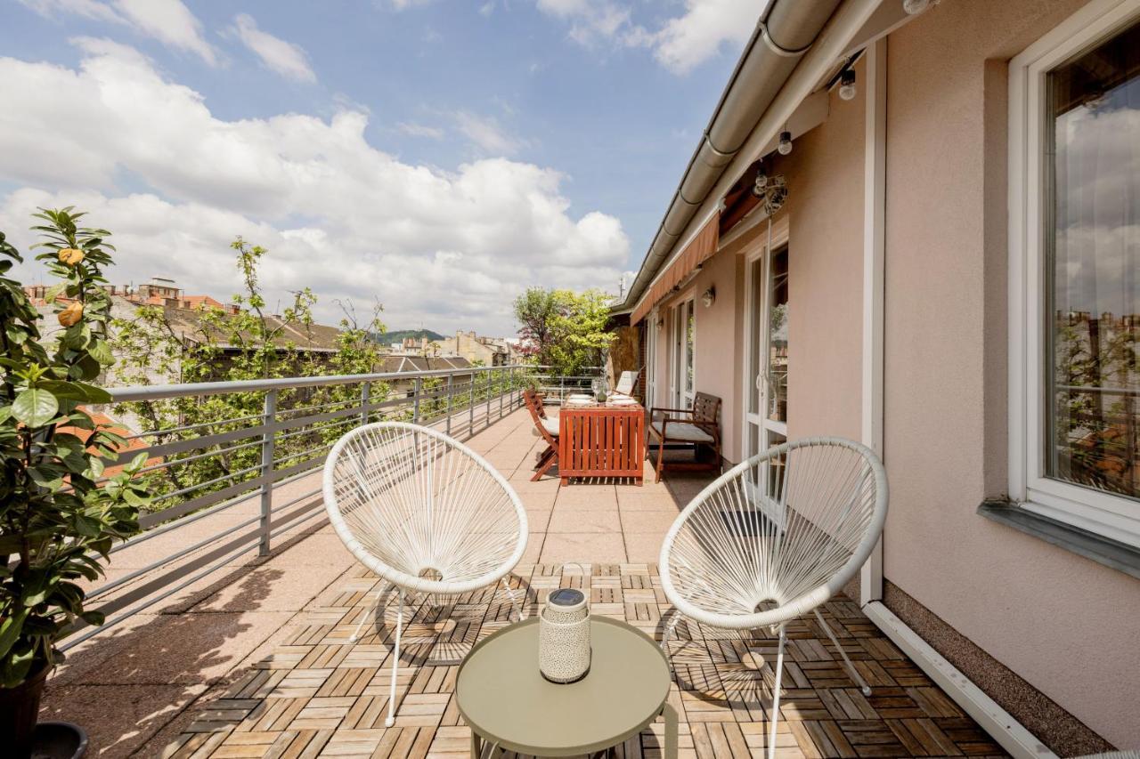 בודפשט Bright And Spacious Penthouse W/ Terrace & Parking מראה חיצוני תמונה
