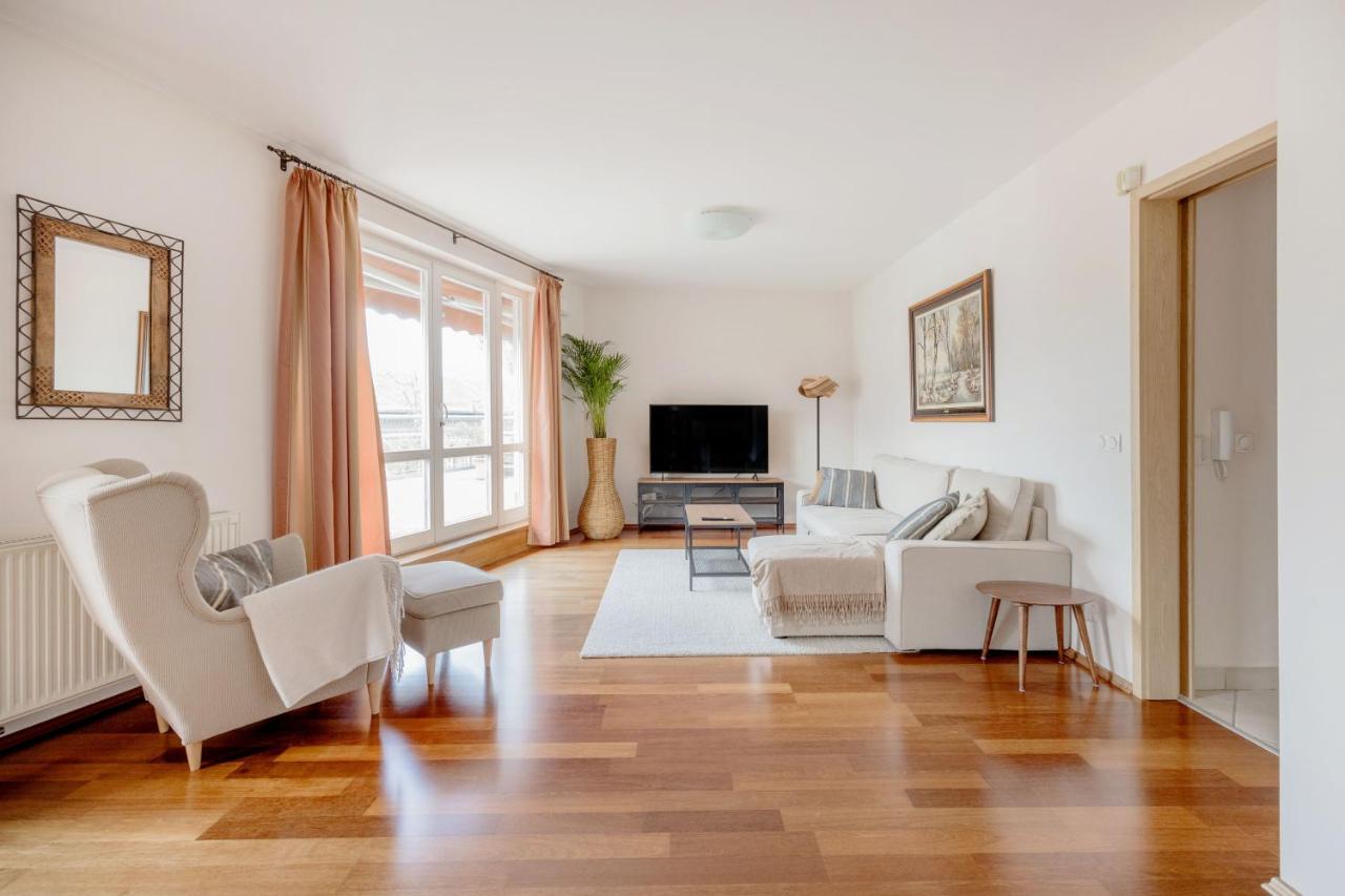 בודפשט Bright And Spacious Penthouse W/ Terrace & Parking מראה חיצוני תמונה