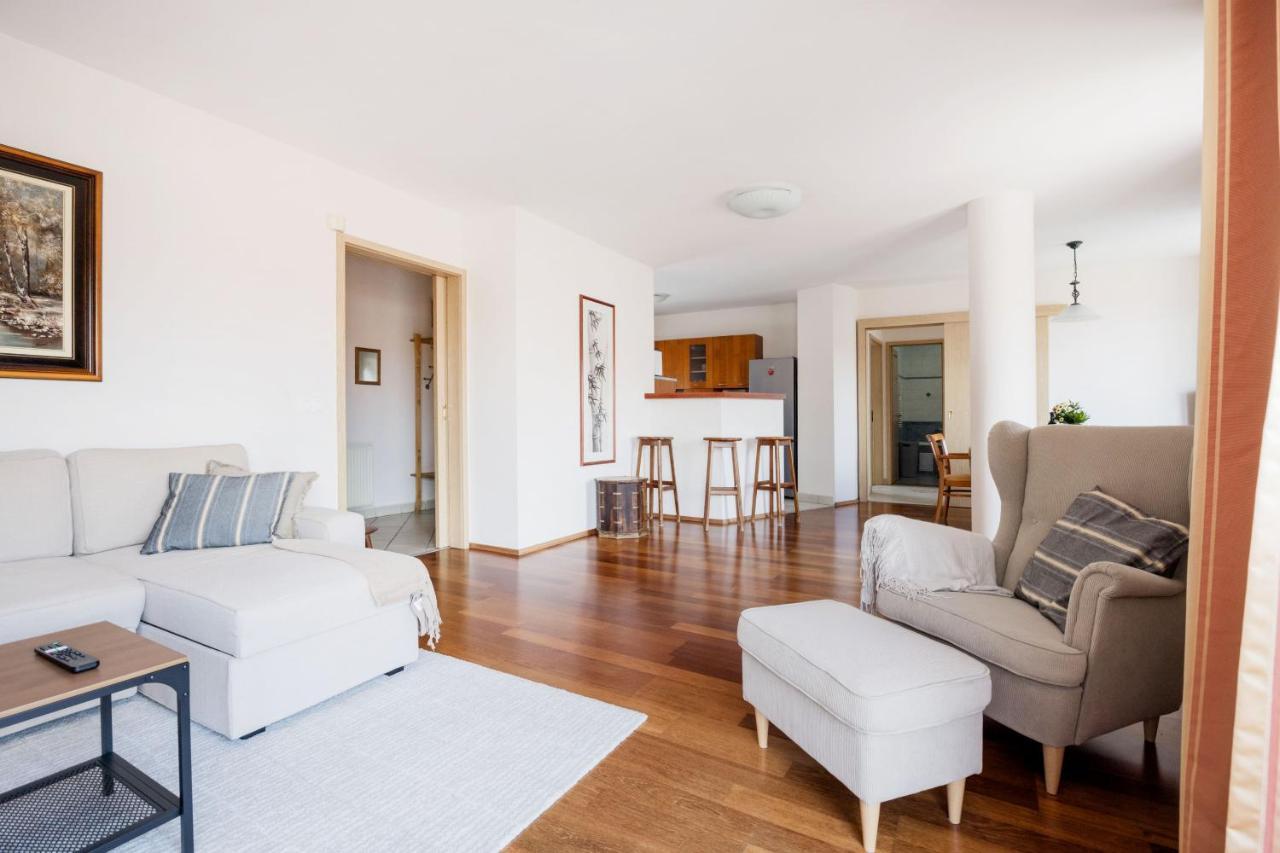 בודפשט Bright And Spacious Penthouse W/ Terrace & Parking מראה חיצוני תמונה
