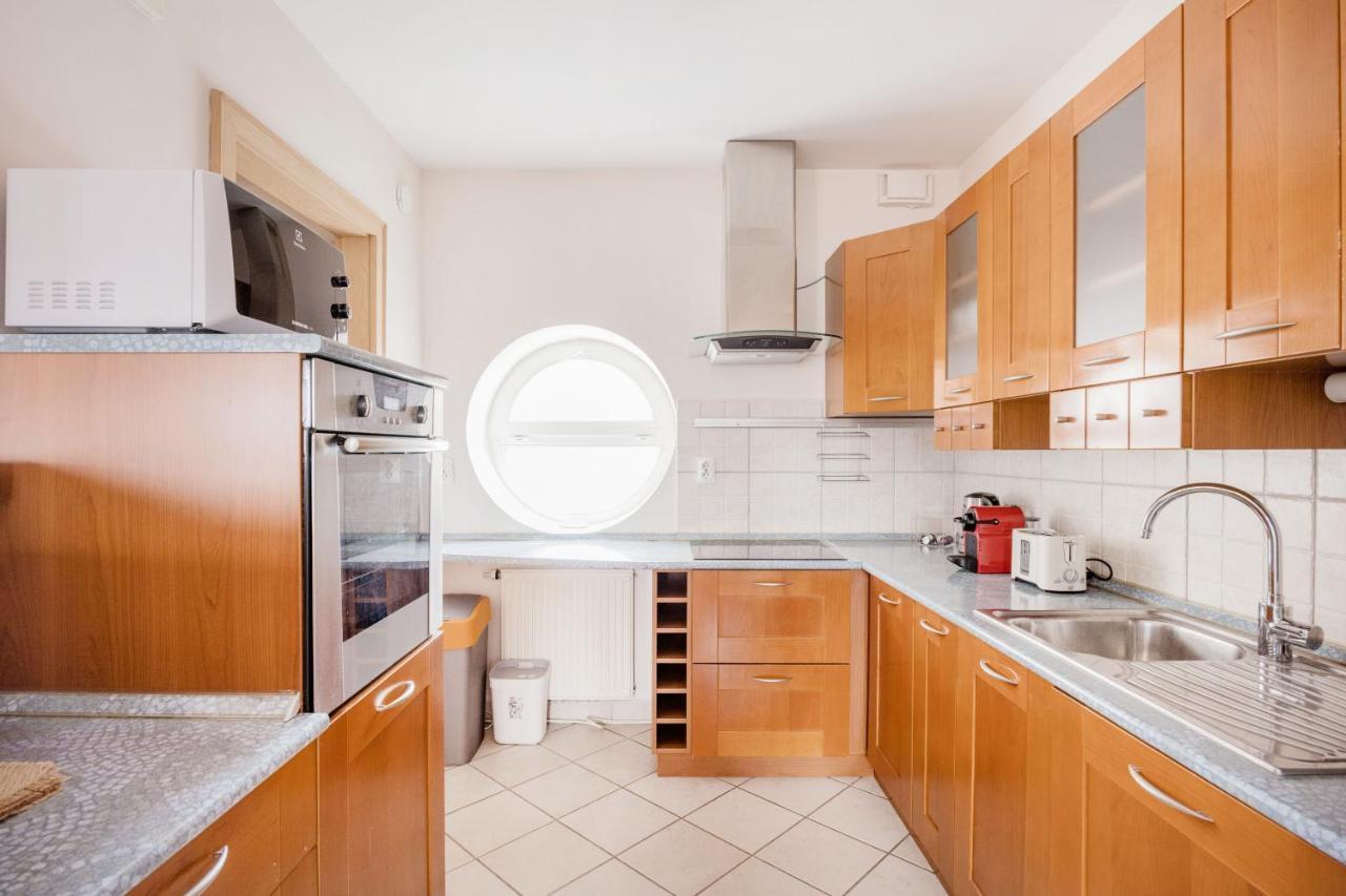 בודפשט Bright And Spacious Penthouse W/ Terrace & Parking מראה חיצוני תמונה