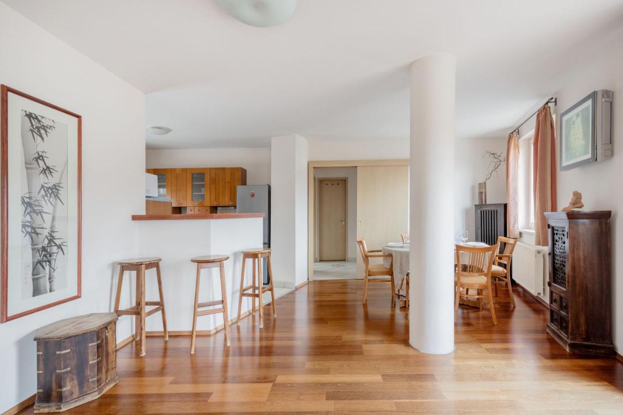 בודפשט Bright And Spacious Penthouse W/ Terrace & Parking מראה חיצוני תמונה