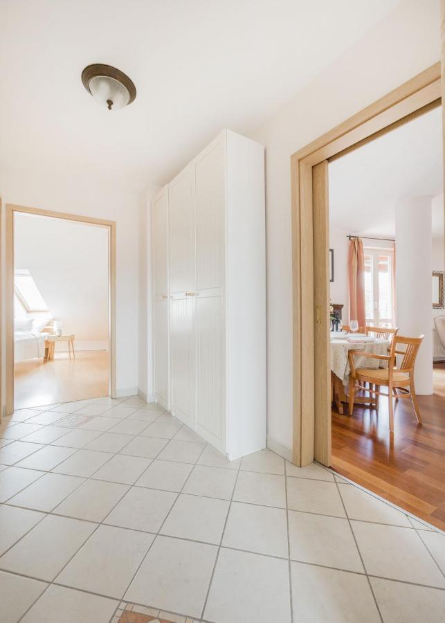 בודפשט Bright And Spacious Penthouse W/ Terrace & Parking מראה חיצוני תמונה